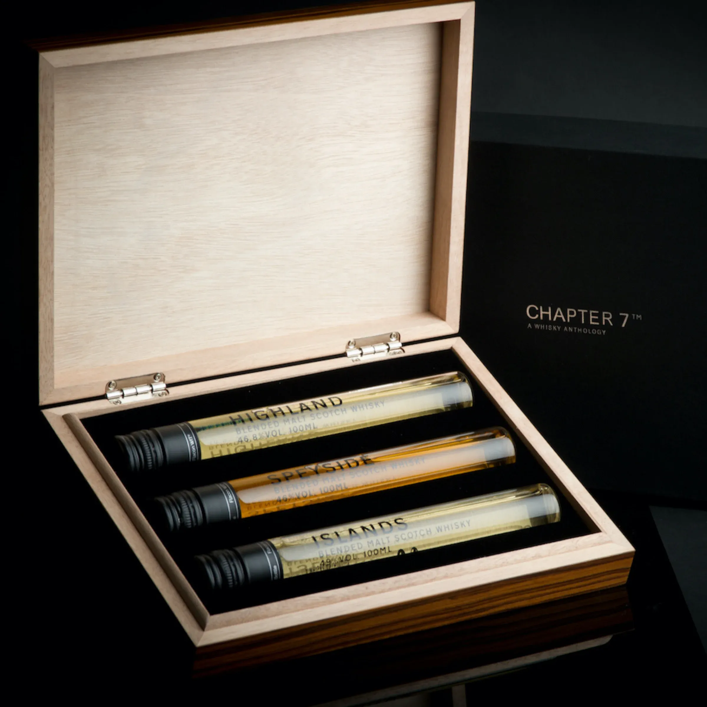 Chapter 7 Blended Malt minikollekció fa szivardobozban 46-46,8-49% 3x0,1l