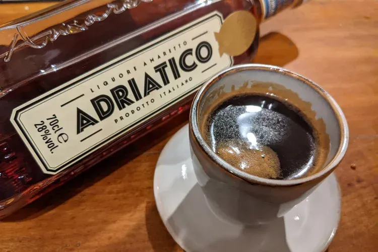 AMARETTO ADRIATICO LIKŐR 28% 0,7L
