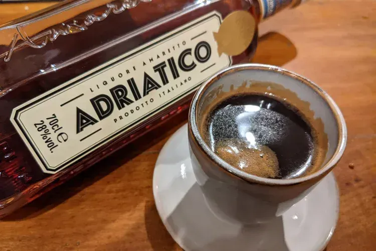 AMARETTO ADRIATICO LIKŐR 28% 0,7L