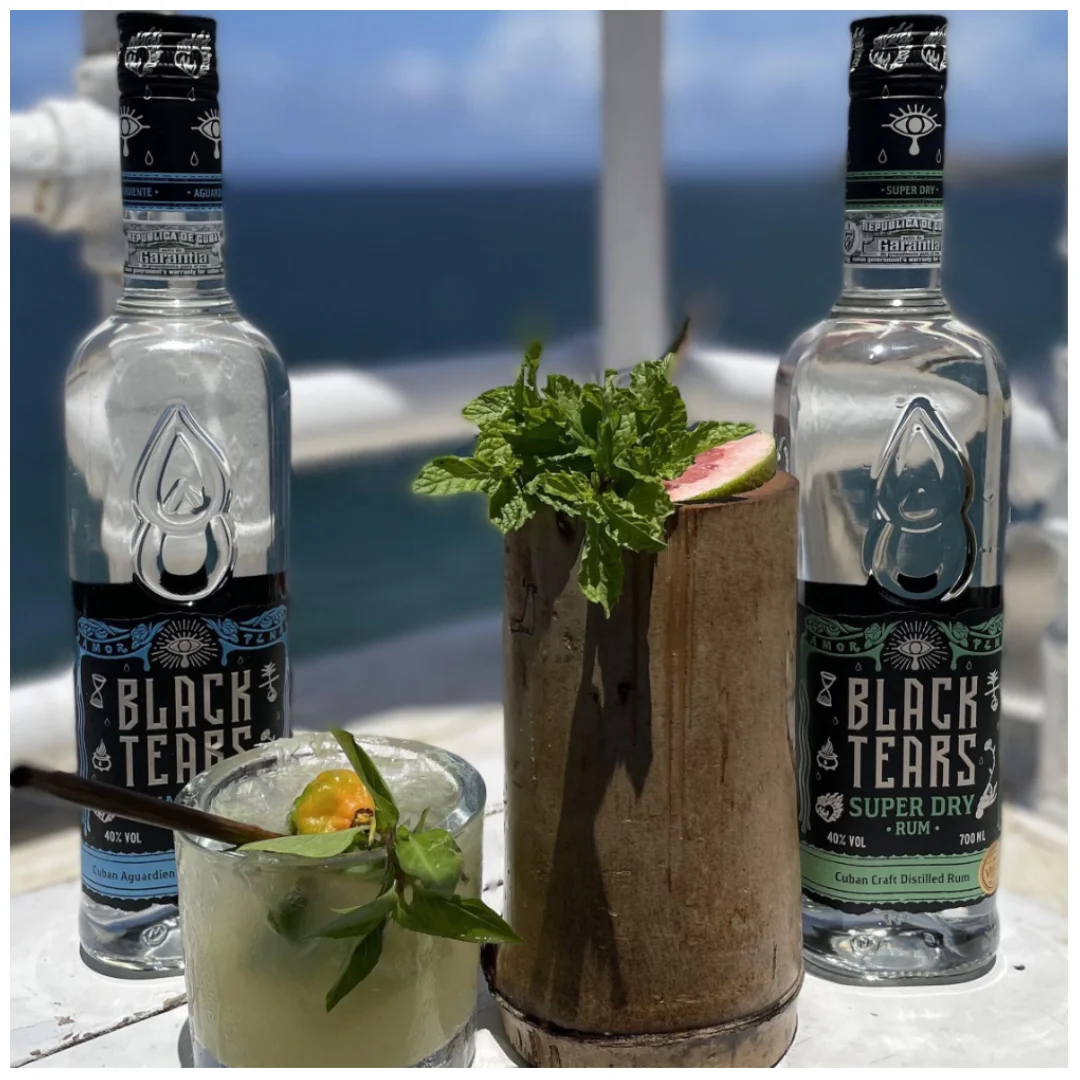 BLACK TEARS Aguardiente Cane 40% 0,7 LITER